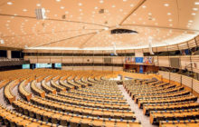 «La politica deve indicare la rotta da seguire sul piano normativo»